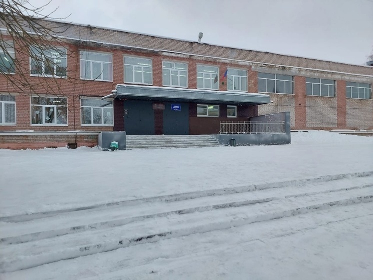 Глава Ржевского округа Тверской области посетил гимназию, в которой мерзнут дети