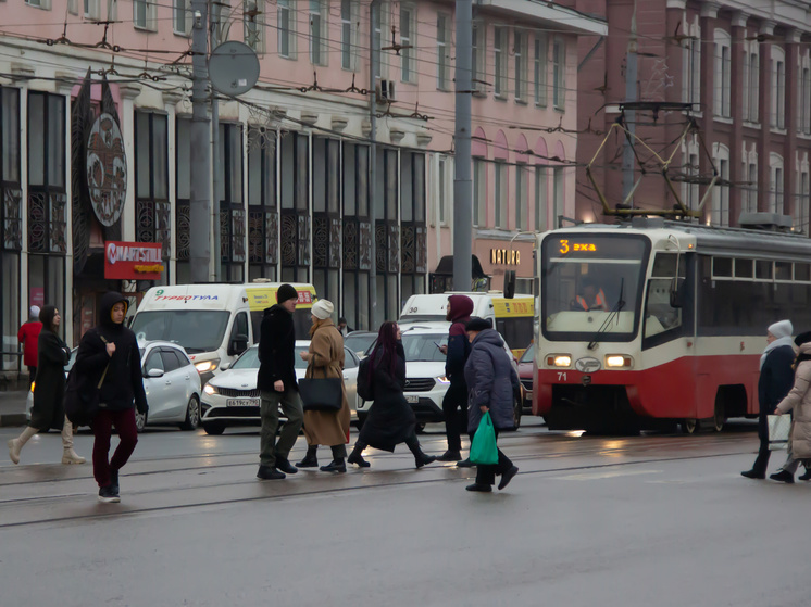 В Тульской области проживает 670100 мужчин и 811400 женщин - МКТула