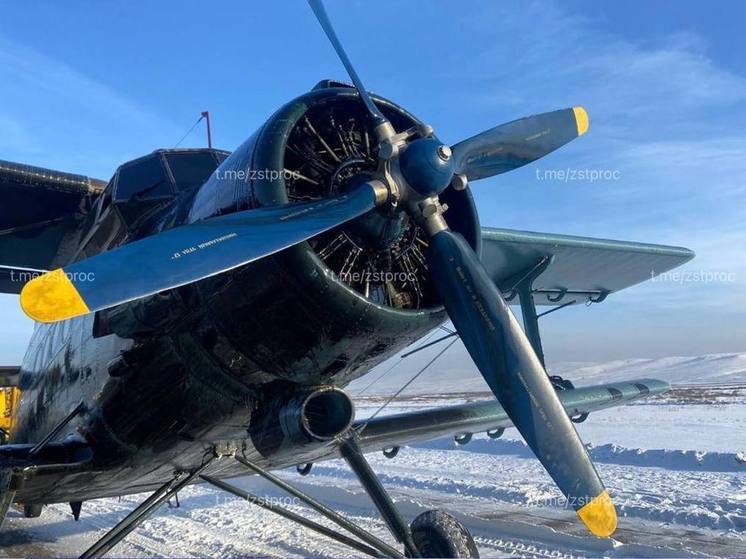 Самолет Ан-2 совершил вынужденную посадку в столице соседней с Хакасией республики