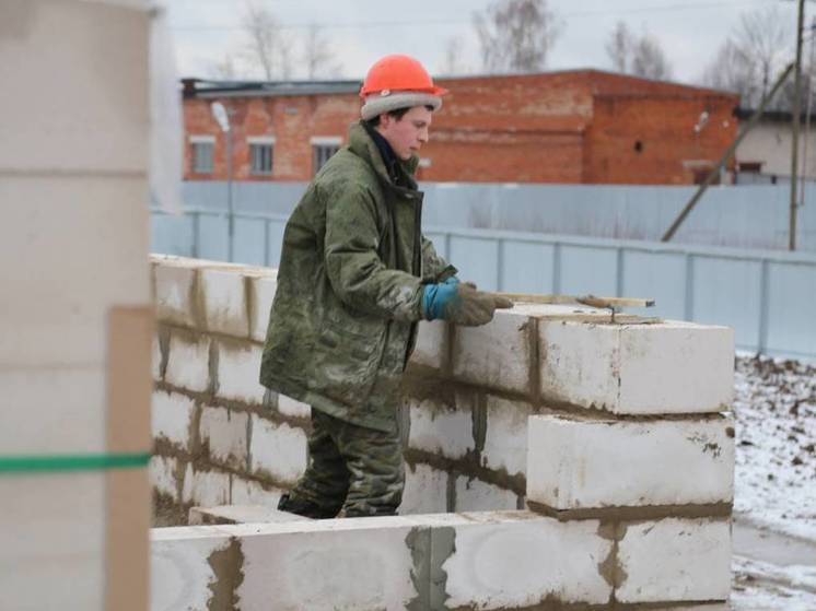 15 профессий пополнили топ-100 перспективных специальностей Вологодской области