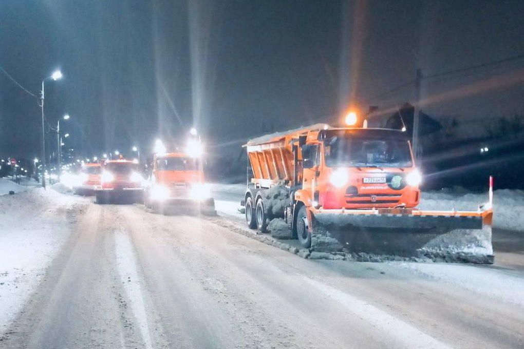 На ночную уборку снега в Курске выведут 47 единиц спецтехники