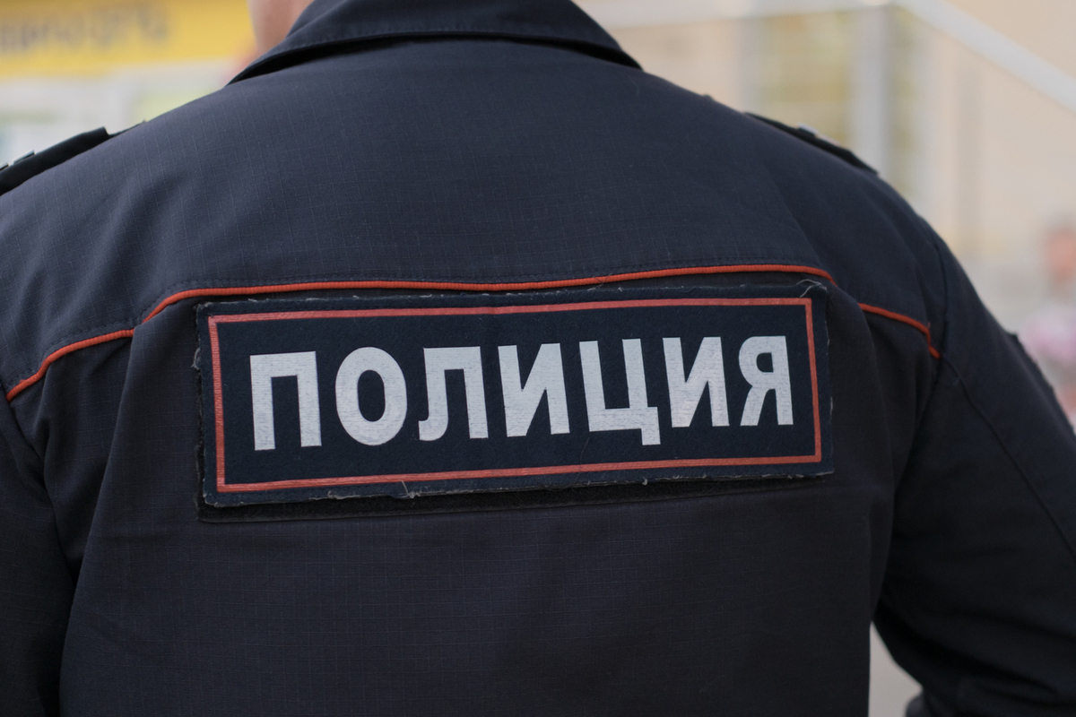 Российские подростки напали на продавца и украли алкоголь
