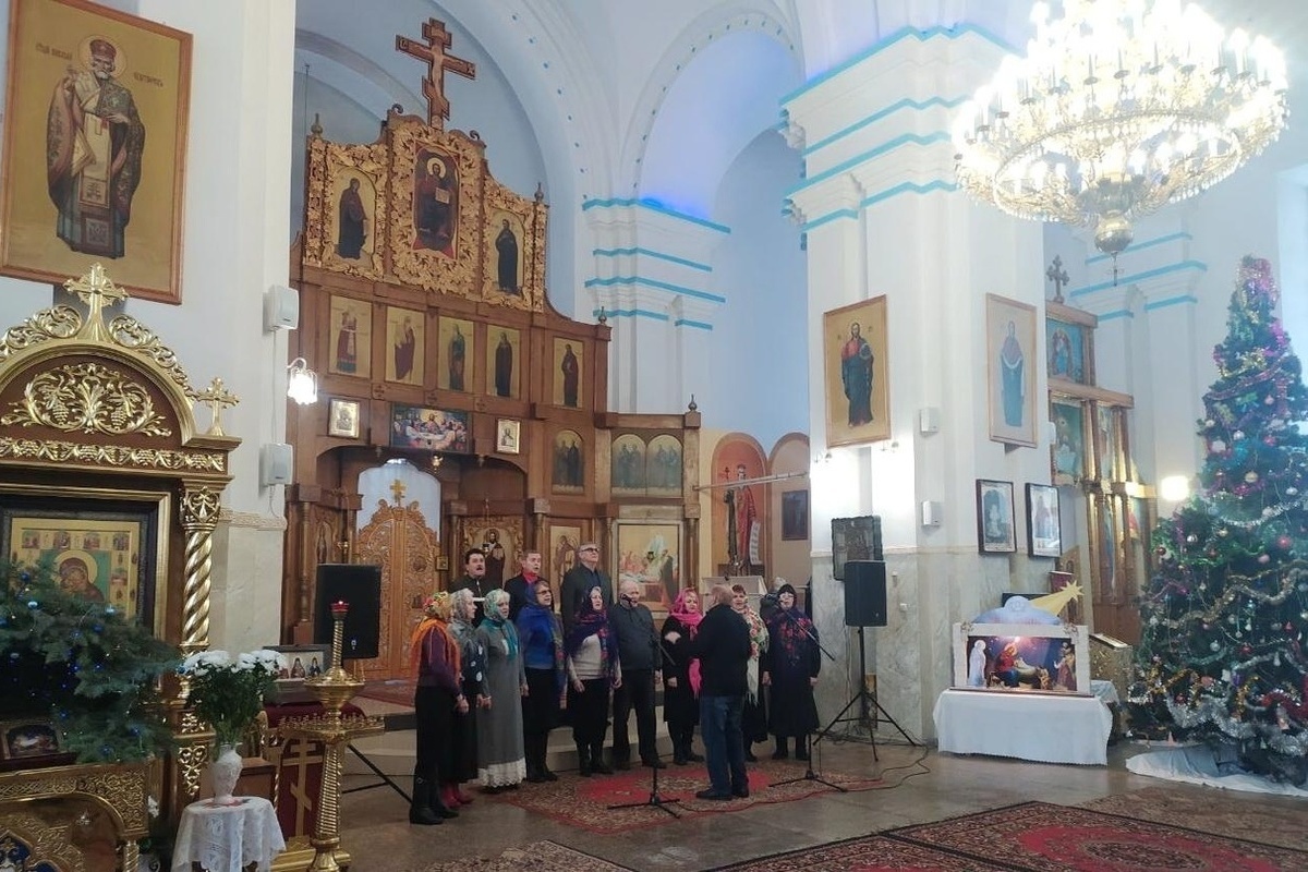 В Свято-Успенском соборе Токмака прошел Рождественский концерт