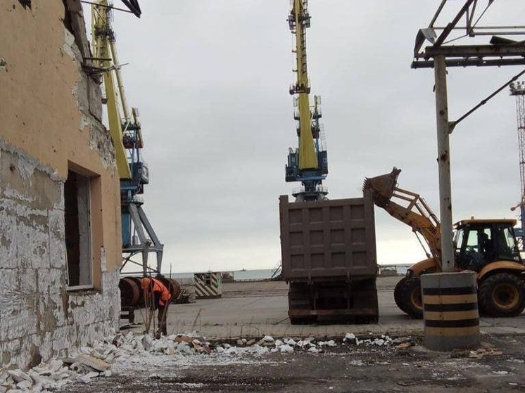 Мариупольский порт планирует превысить прошлогодний показатель перевалки грузов