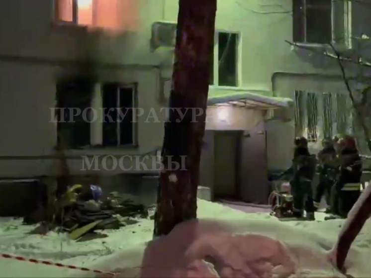 Выяснились детали пожара с четырьмя погибшими в Москве: дети оказались в огненной западне