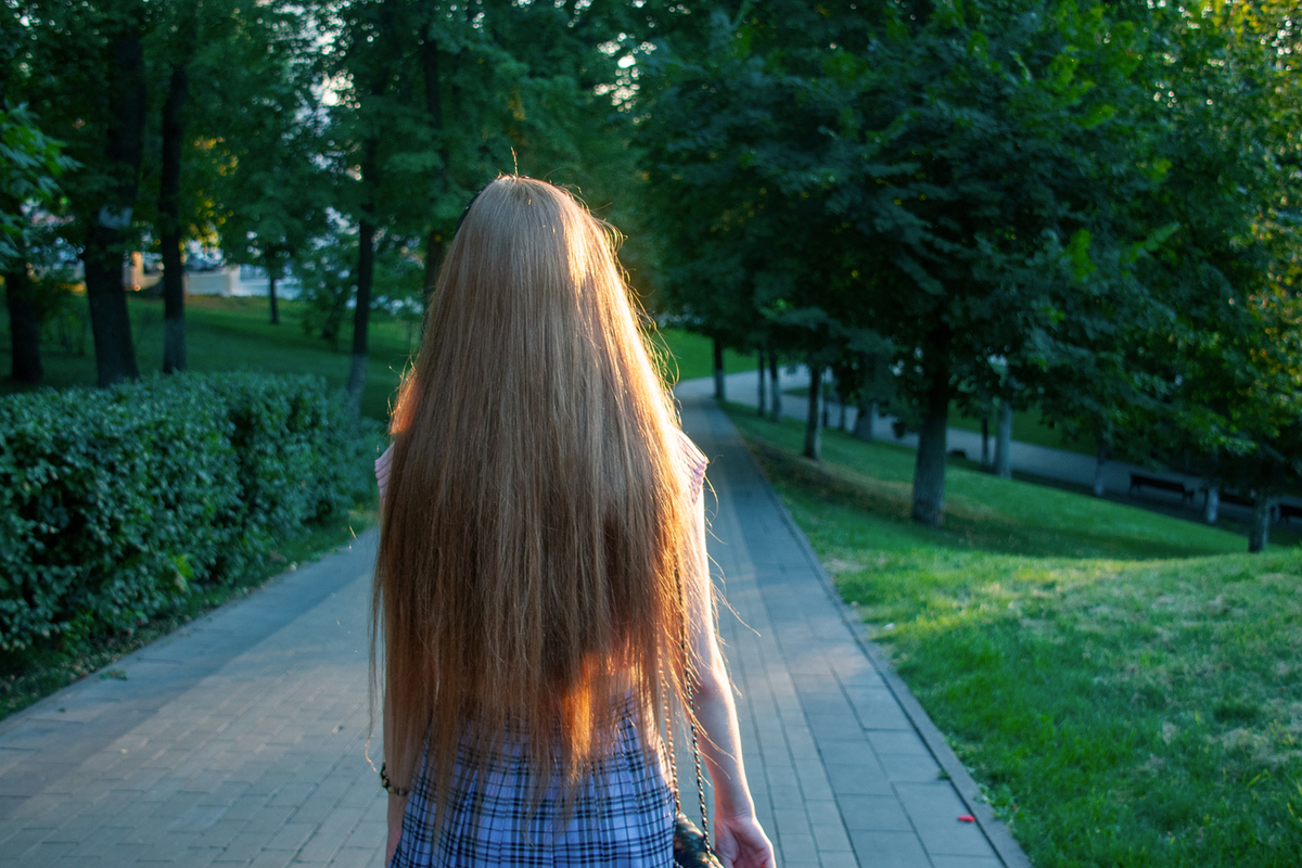 Experts tell us how to quickly grow long hair