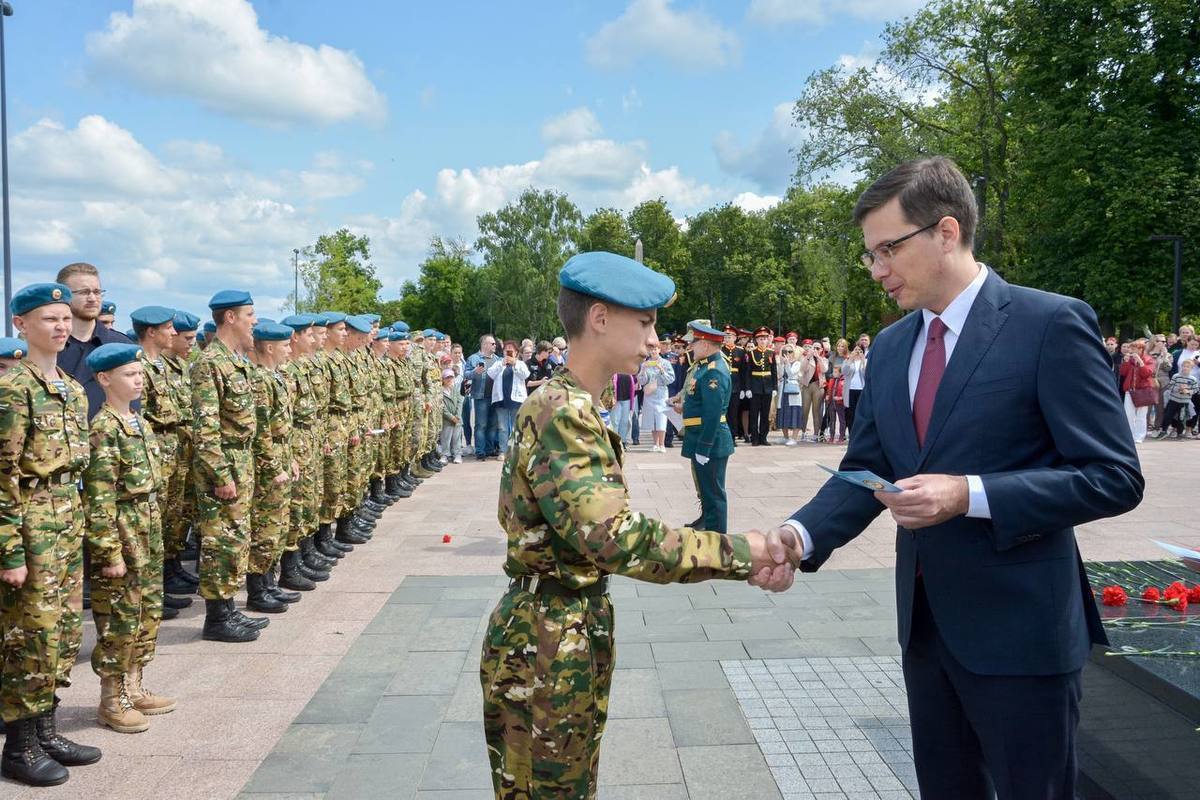 В Нижнем Новгороде пройдет "горячая линия" по военно-патриотическому воспитанию