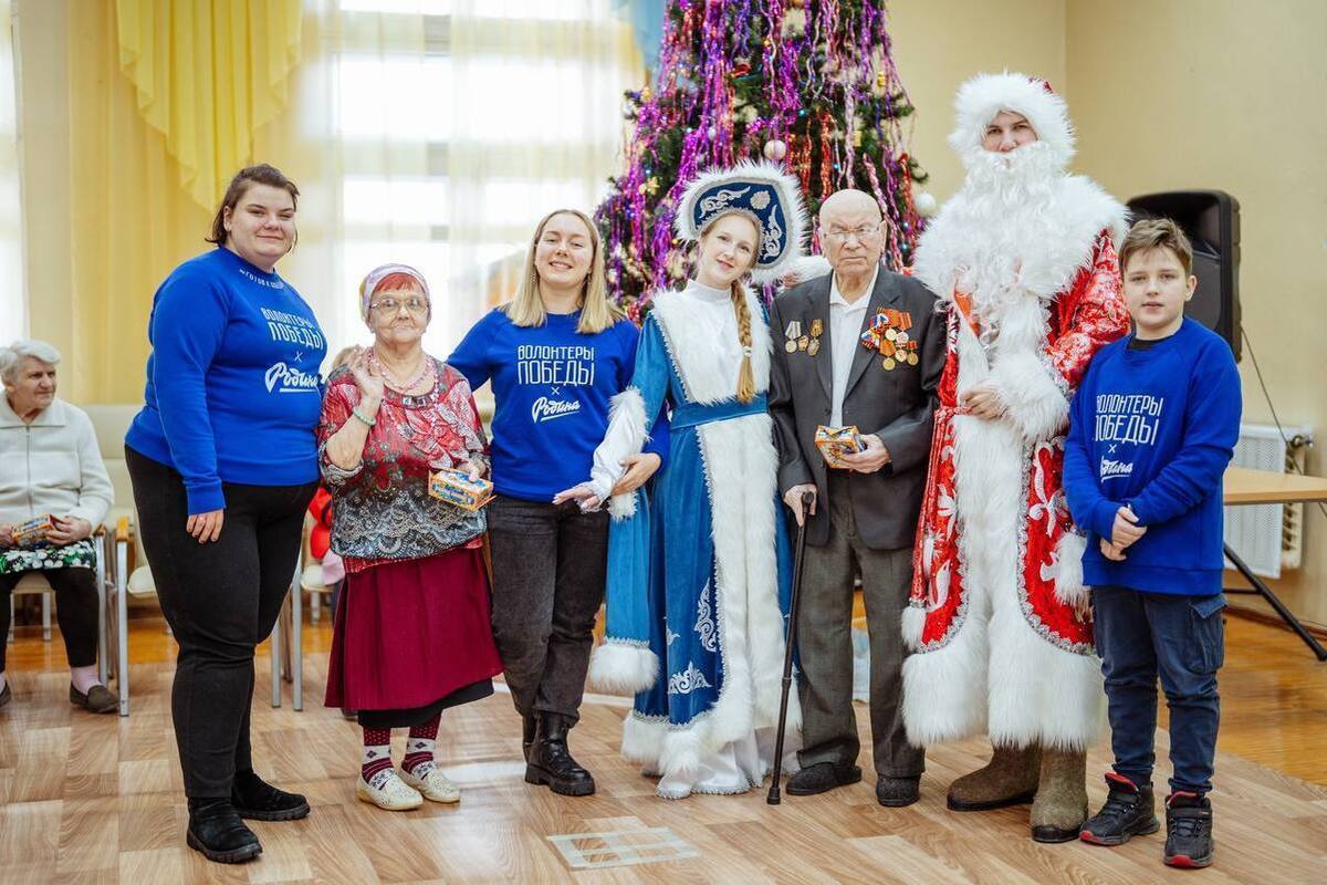 Нижегородские волонтеры Победы провели концерт в Чкаловском доме престарелых