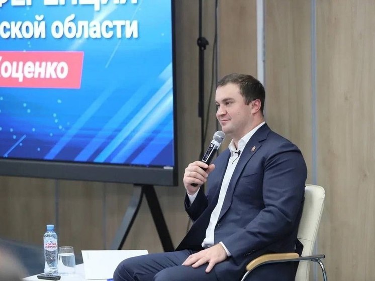 Губернатор Омской области Виталий Хоценко отметил, что западные санкции ему жить не мешают