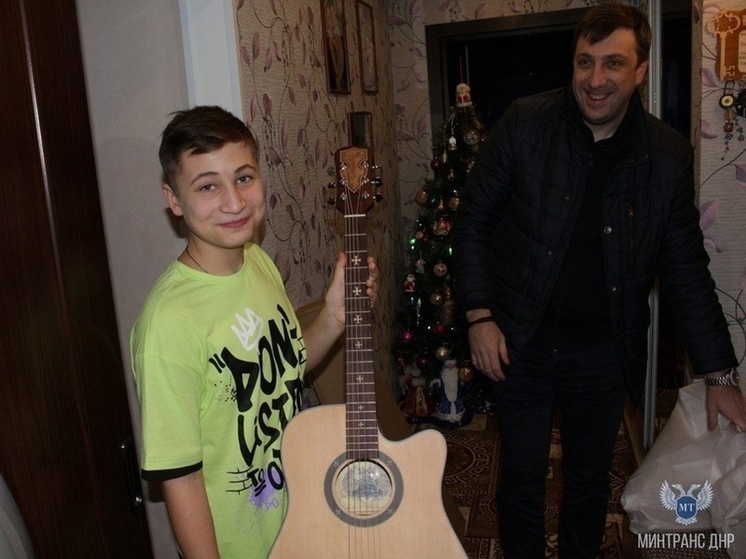Желание юного дончанина исполнилось благодаря акции "Ёлка желаний"