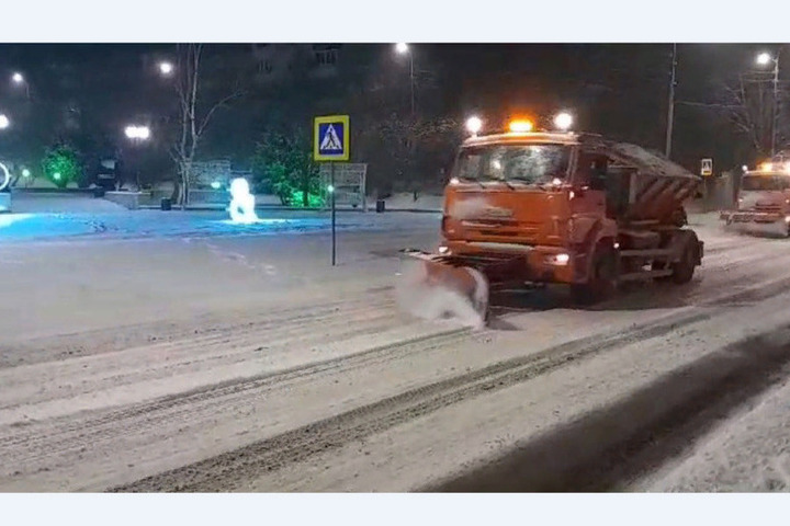 В Железноводске за ночь очистили от снега около 500 км дорог