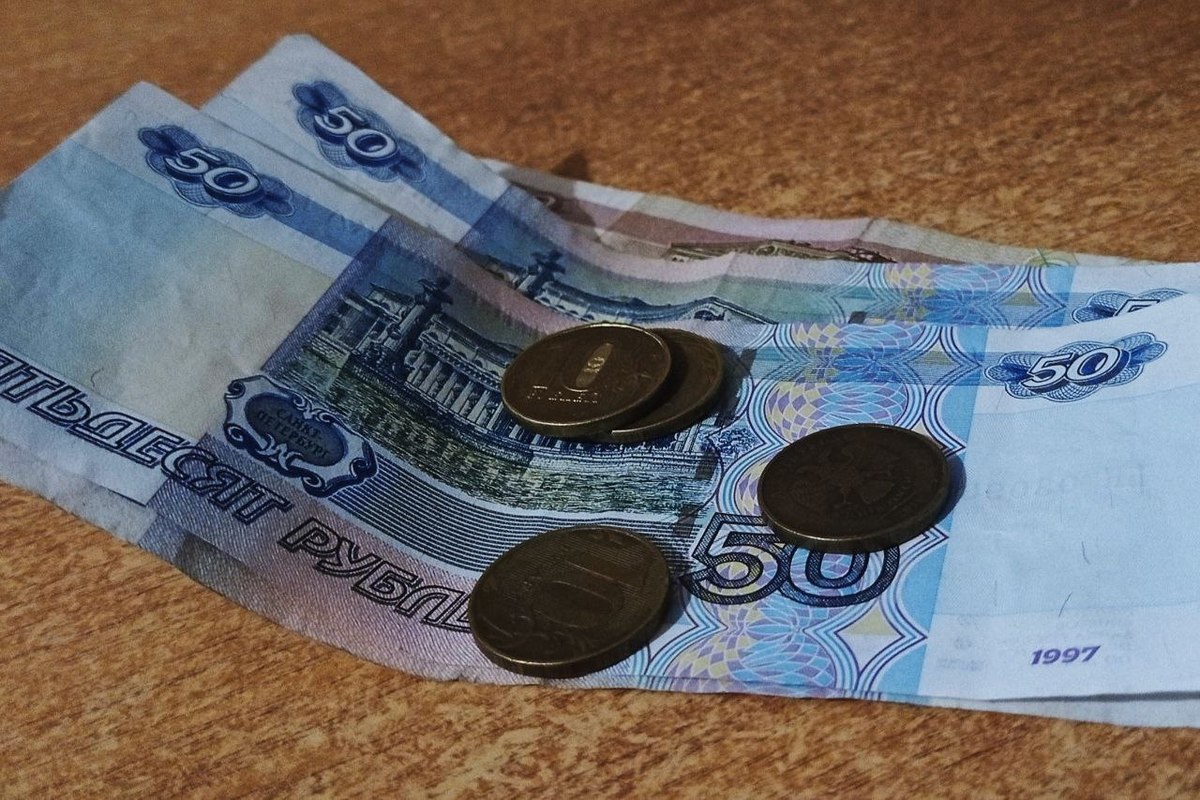 110 тысяч рублей в месяц хотят зарабатывать саратовцы