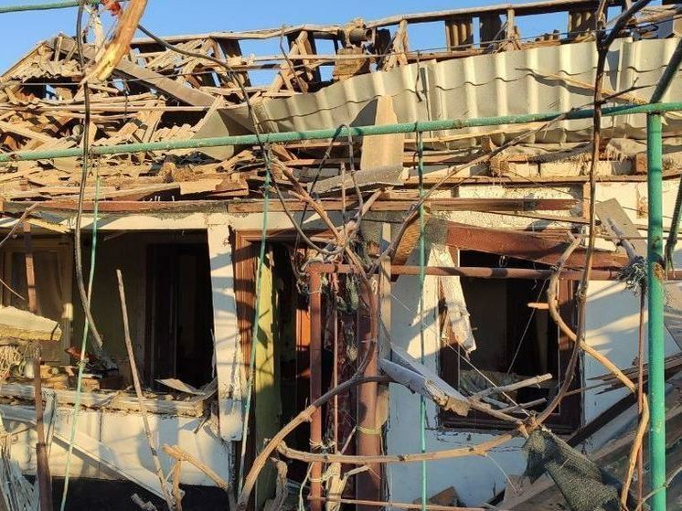 Боевики ВСУ нанесли артиллерийский удар по Днепрянам: повреждено 10 домов