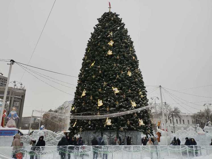 Продлили работу ледового городка в Екатеринбурге