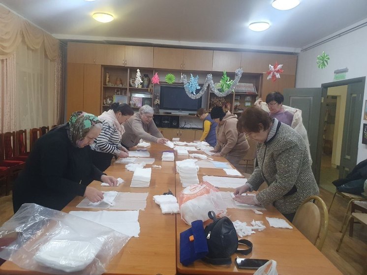 В одном из поселков Серпухова готовят гумпомощь для военнослужащих