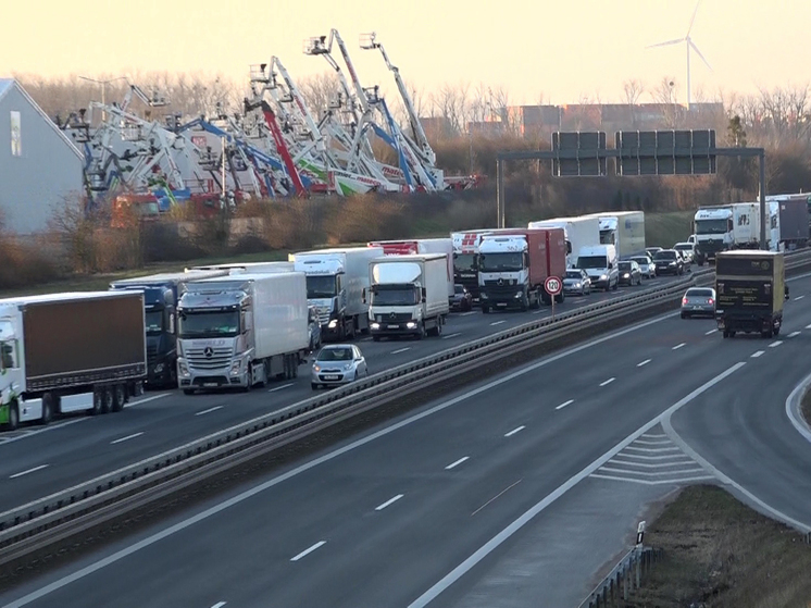 Farmers unblocked the checkpoint on the border of Romania and Ukraine