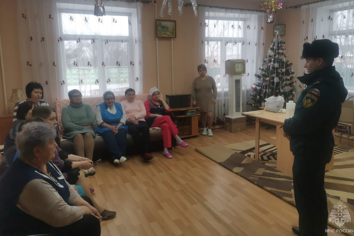 В Орловской области в Успенском доме-интернате для пожилых и инвалидов провели занятие по безопасности