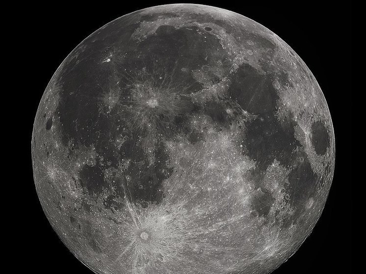 NASA предложило желающим отправить свои имена на Луну