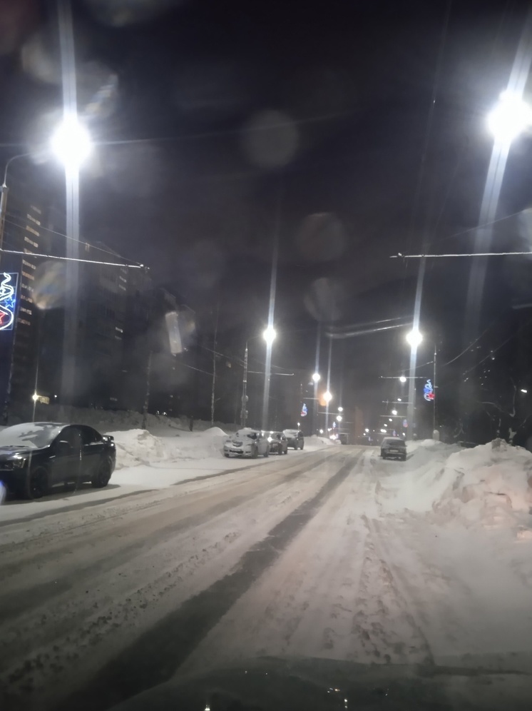 Полторы полосы вместо четырех осталось на дороге на Кукковке в Петрозаводске