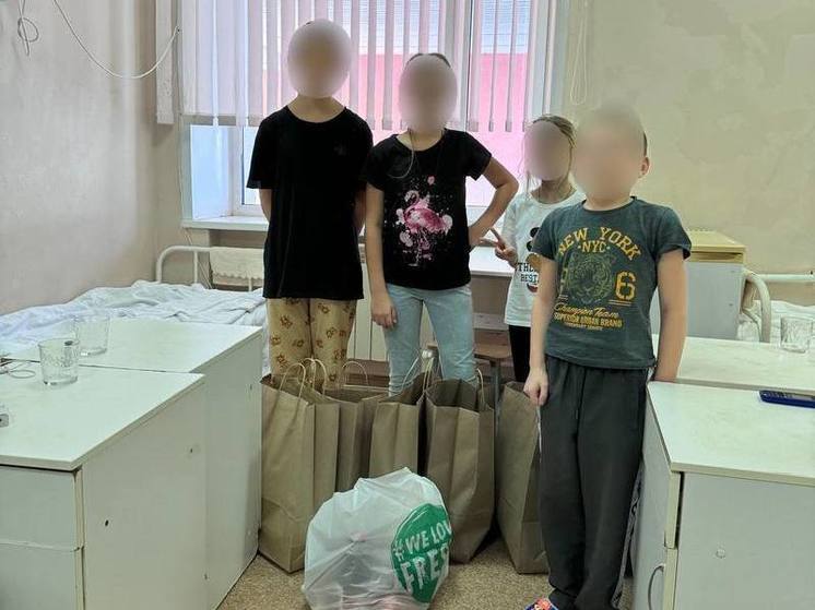 Дочь Вячеслава Гладкова навестила юных белгородцев в больнице Пензы