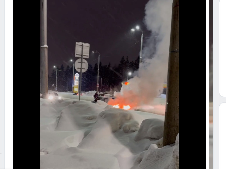 Фары загорелись на отечественном автомобиле в Петрозаводске