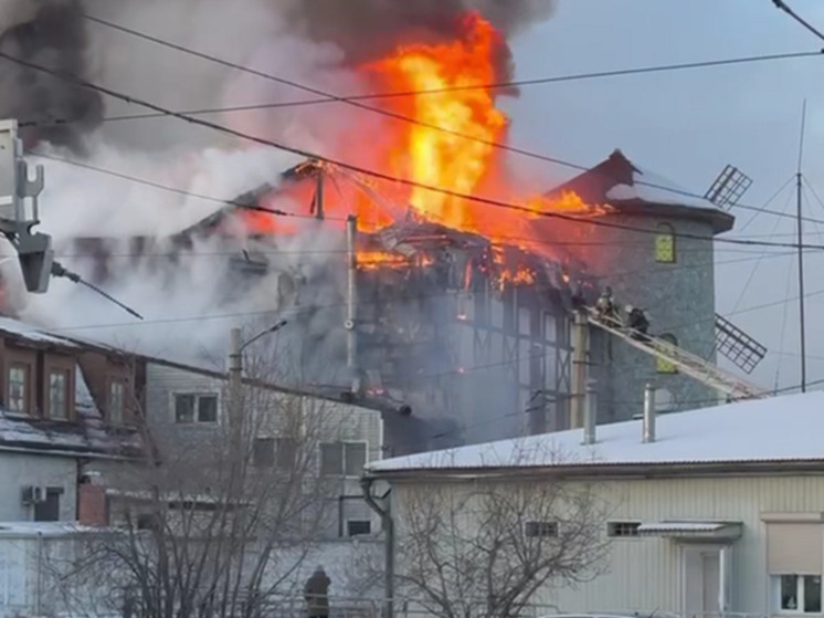 В Улан-Удэ горит пивной ресторан «Бир Хаус»