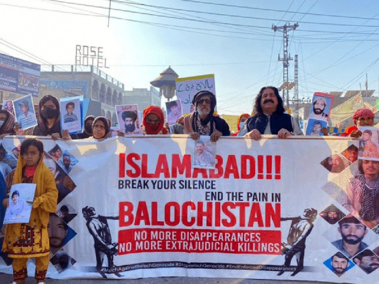 Мехранг Белудж во главе долгого марша в Пакистане против исчезновений
