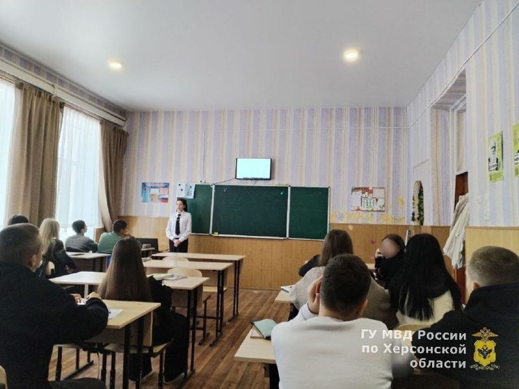 Госавтоинспекция Херсонщины провела лекции в школах Геническа