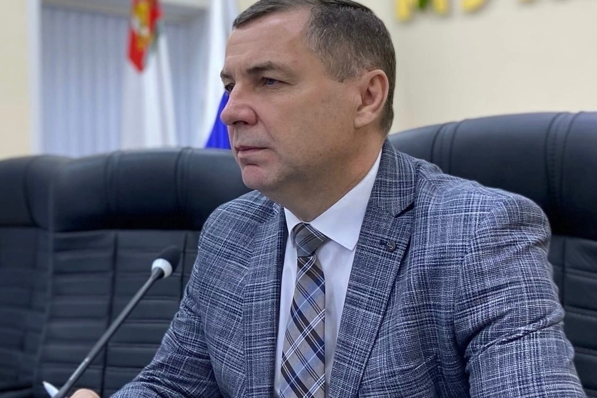 Бурцев подал в отставку. Бурцев подал в отставку