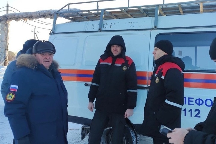 Сергей Ситников похвалил коммунальщиков, предотвративших ЧП в поселке Первый