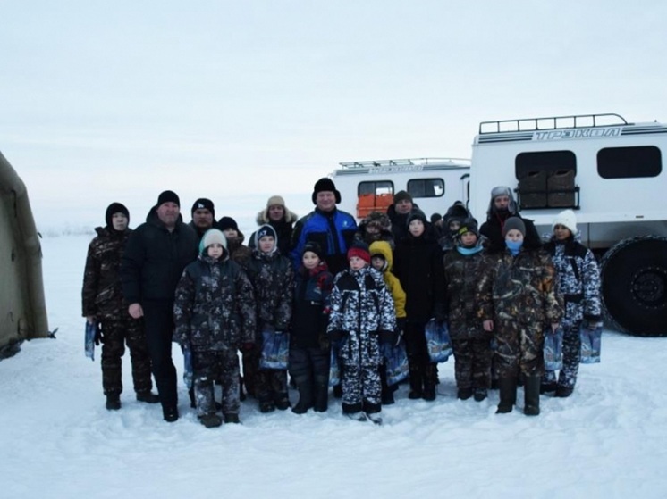 Ребятишек из детдома в НАО вывезли на лед Печоры