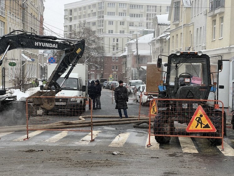 Крупная коммунальная авария произошла на улице Славянская в центре Нижнего Новгорода