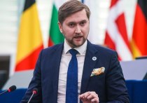 Помочь Украине «с мужчинами», уехавшими от мобилизации в Европу, призвал депутат Европарламента от Эстонии Яак Мадисон