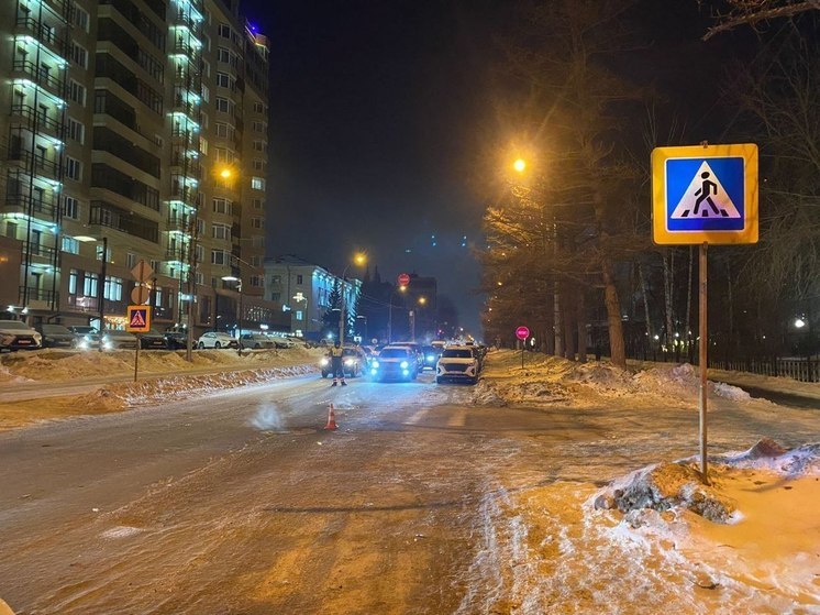 В Новосибирске водитель BMW X5 сбил 15-летнего подростка в центре