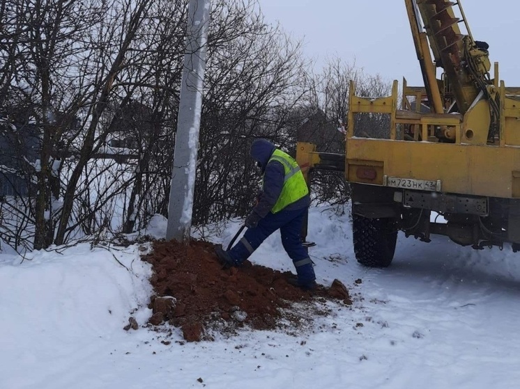 В населенных пунктах Кирова обустраивают уличное освещение
