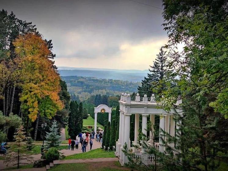 Кисловодский парк стал рекордсменом по посещаемости среди нацпарков России