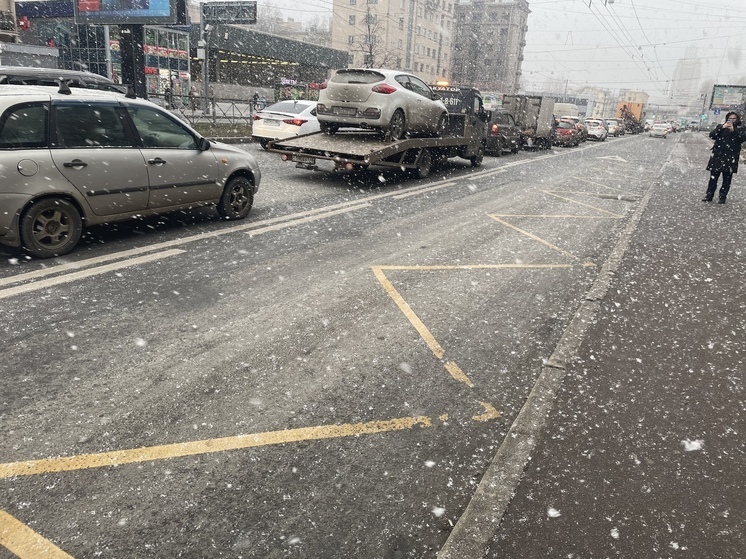 Участки девяти трасс перекроют в Ленобласти 17 января