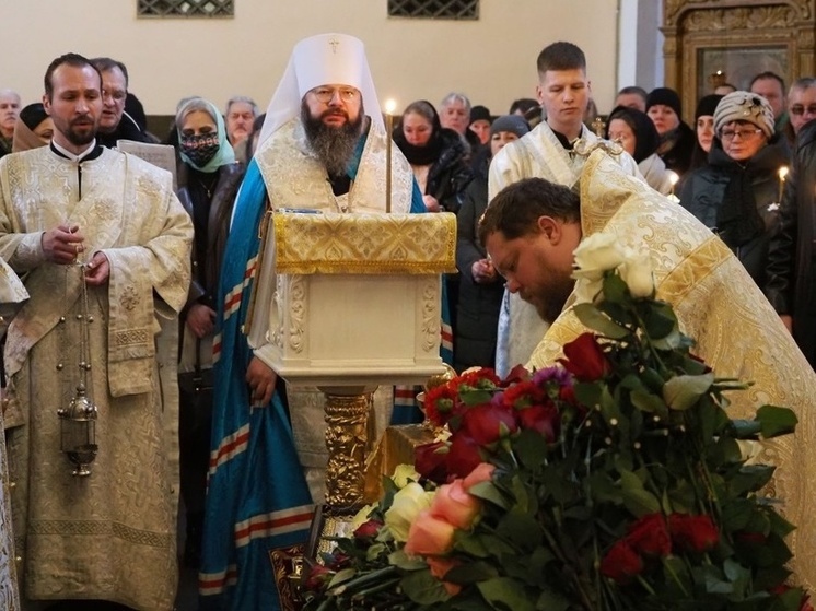 Митрополит Исидор совершил отпевание новопреставленной Натальи Владимировны Дорониной