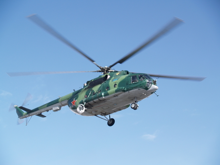 В пригороде Бишкека упал военный вертолет Ми-8