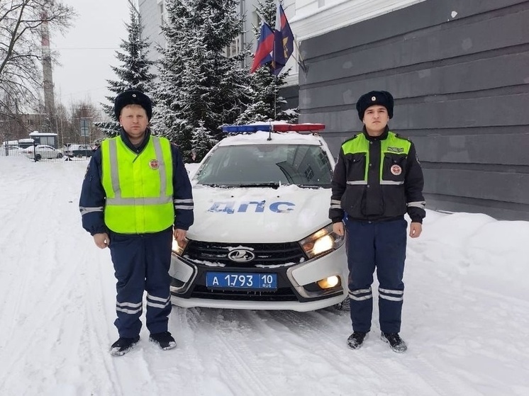 Автоинспекторы в Карелии спасли водителя с сердечным приступом