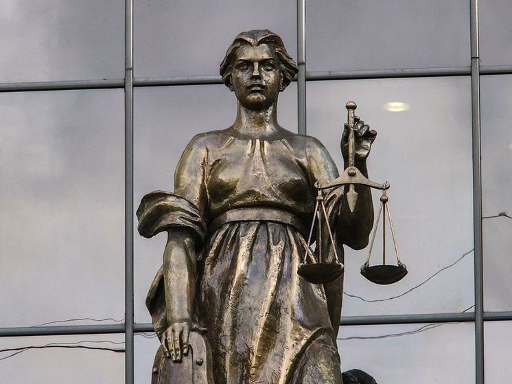 Избившего екатеринбуржца и выбросившего его собаку уроженца Армении отпустили домой