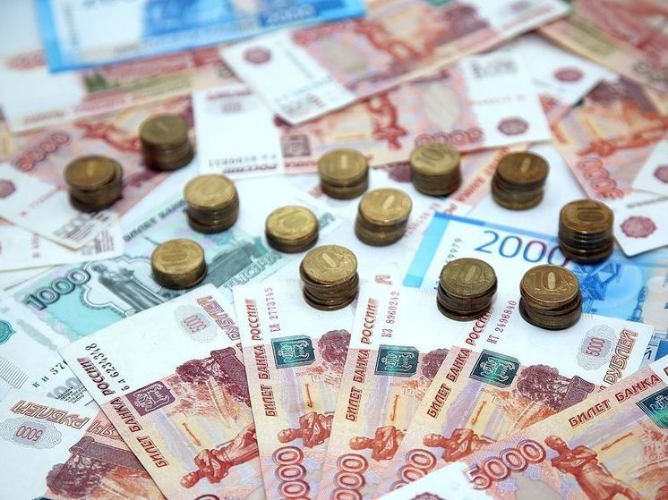 Путин сообщил о росте зарплат в Росси на 7,7%