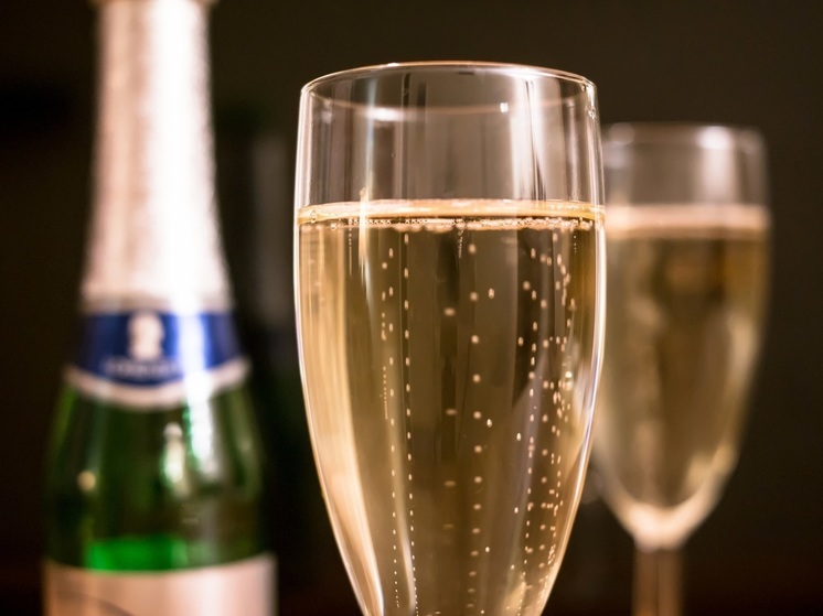 In Udmurtia, a local resident's face was disfigured in a cafe with a champagne bottle