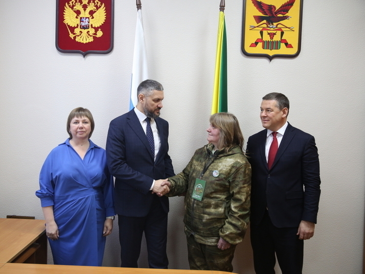 Отличительный знак для волонтеров СВО могут учредить в Забайкалье