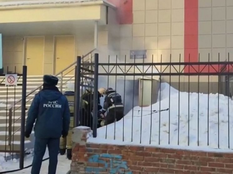 Прокуратура начала проверку после пожара в новосибирской гимназии №10