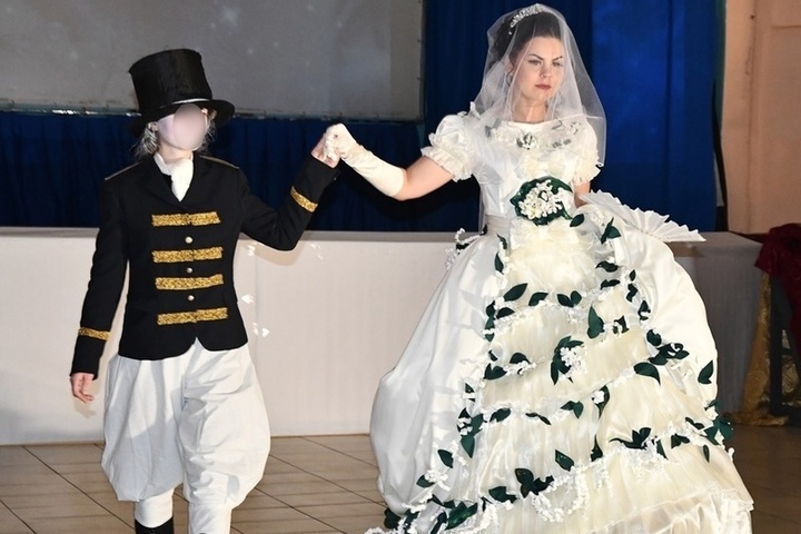 В костромской колонии прошел конкурс свадебных платьев