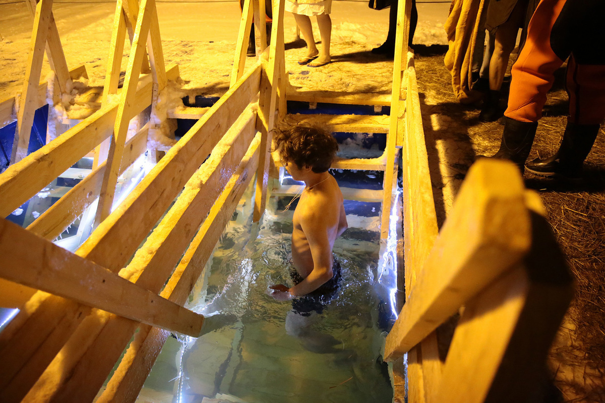 Мерседес benz ml350. Mercedes-benz ml 350 4matic. Мл 12 год. Mercedes benz ml 400. Mercedes ml 350 4matic 2015.