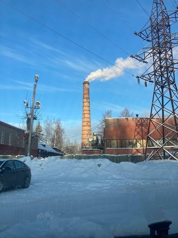В Ярославском поселке из-за сгоревшего трансформатора не могут запустить отопление