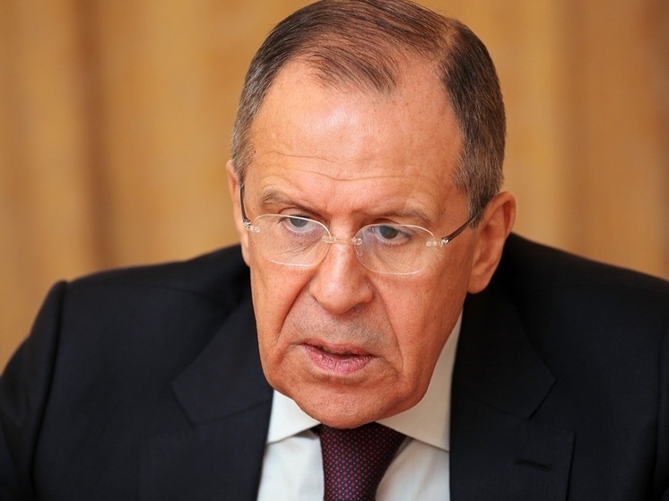 Лавров: Украина должна отказаться от нацистской риторики и вступления в НАТО для начала переговоров