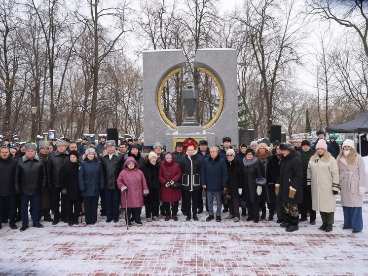 Анна Рослякова приняла участие в мероприятиях к 81-й годовщине снятия блокады Ленинграда